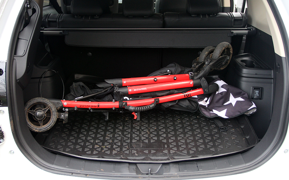 Mitsubishi Outlander PHEV boot