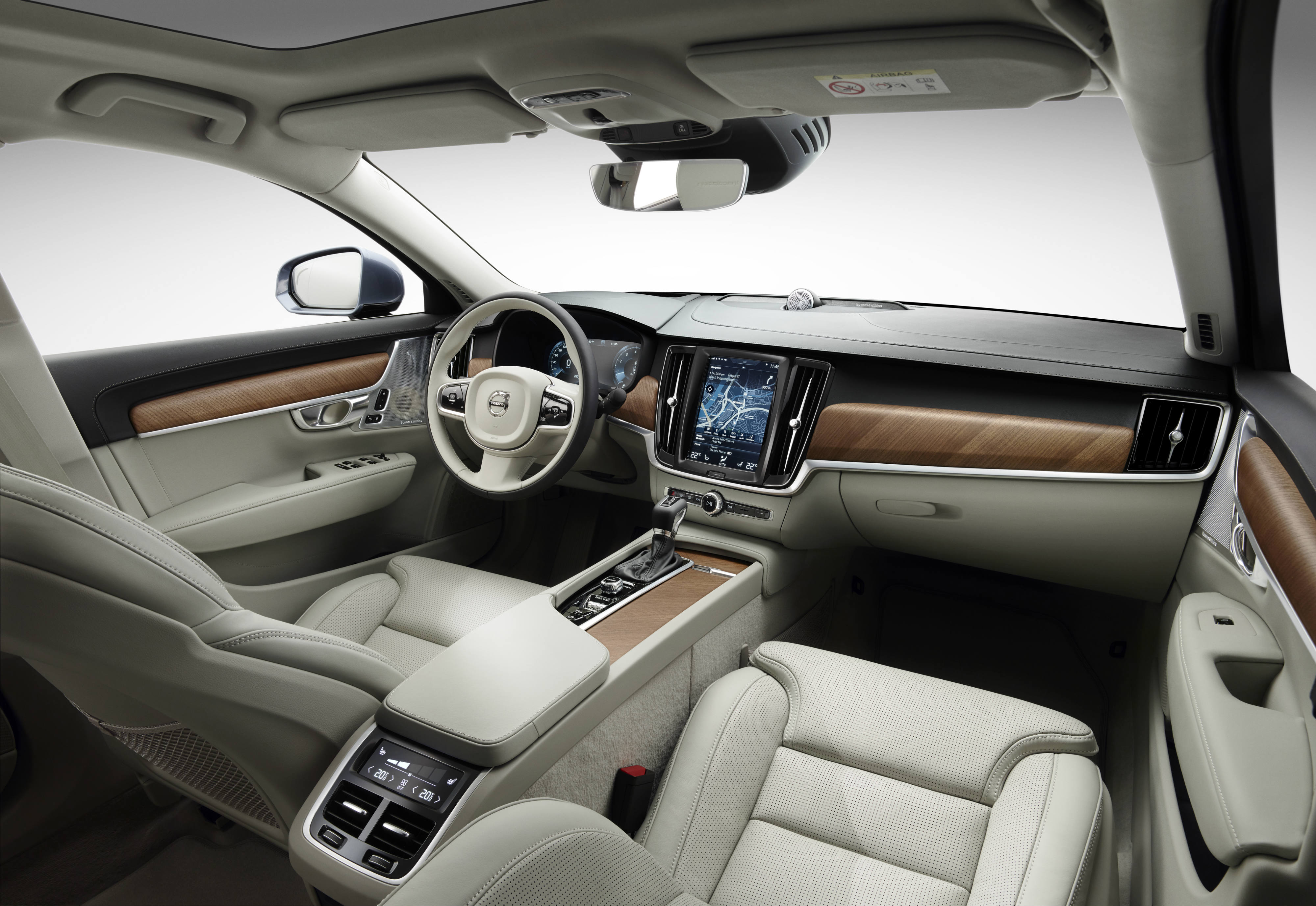 First pictures and details of the 2016 Volvo V90 large estate car