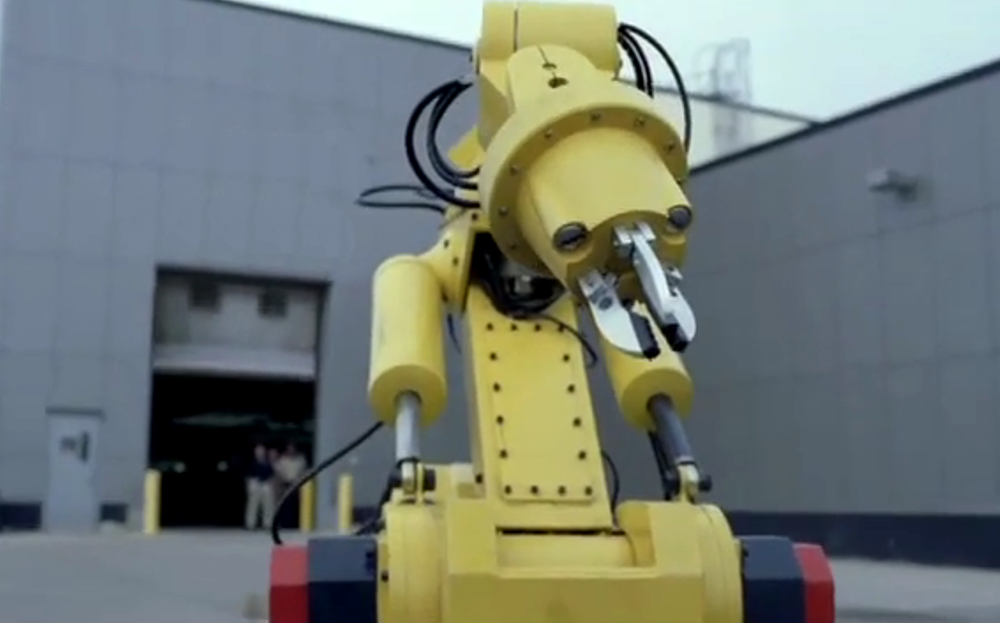 GM Superbowl Robot advert commercial