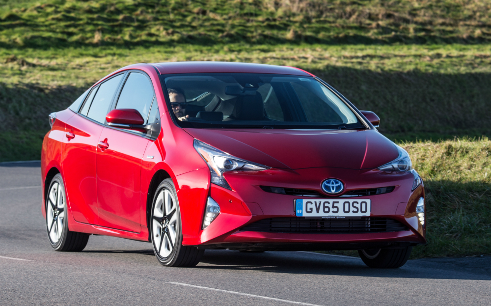 Review of the 2016 Toyota Prius 