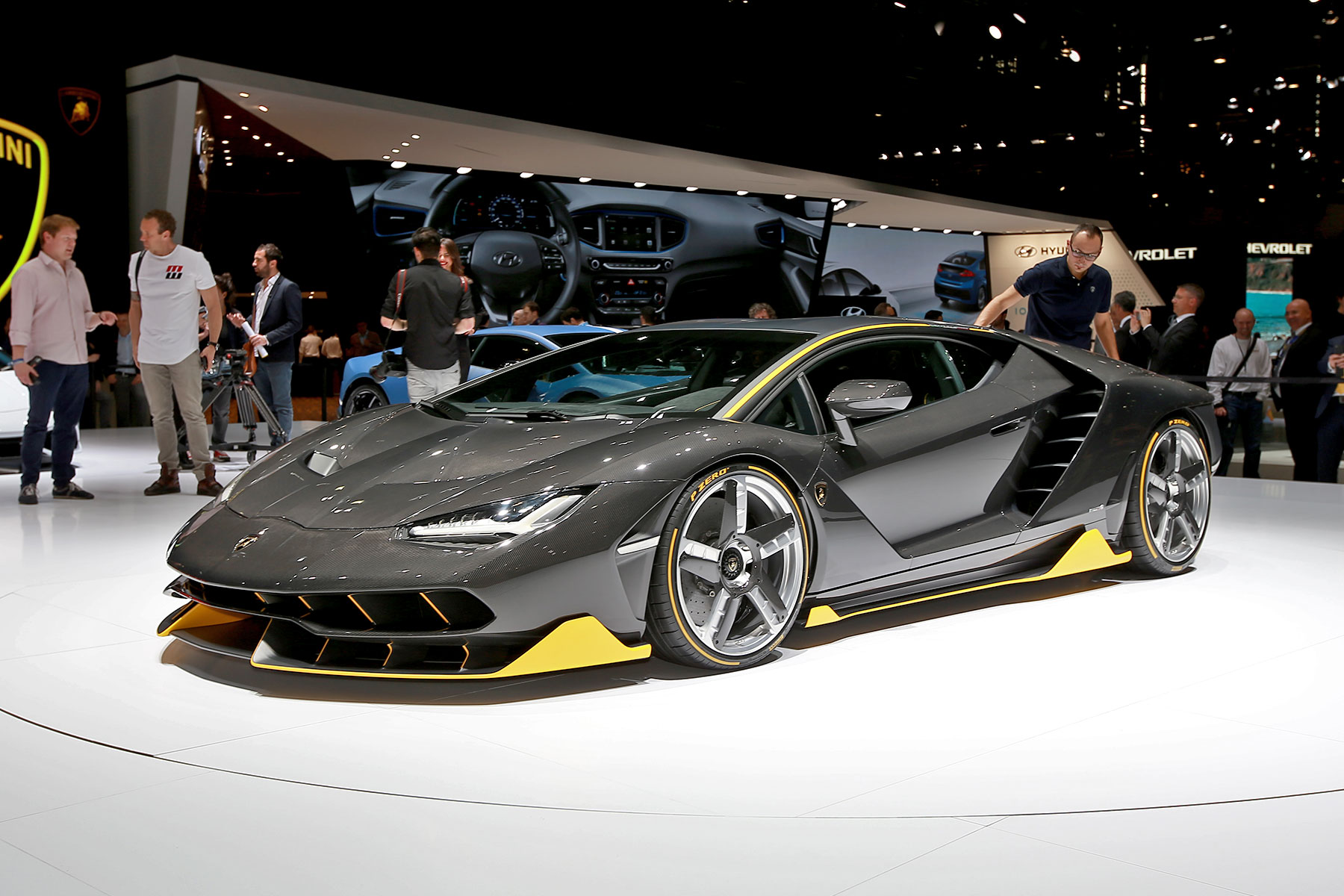 2016 Geneva show: Lamborghini Centenario