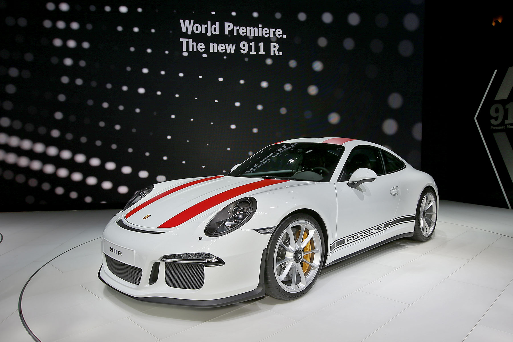 2016 Geneva show: Porsche 911 GTR
