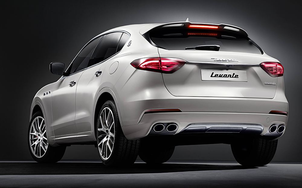2016 Maserati Levante rear