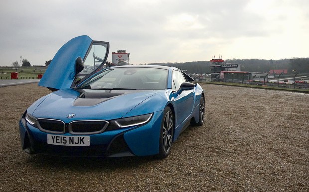 Supersport Supercars: It\'s no shock electric BMW i8 melds into Caterham paddock