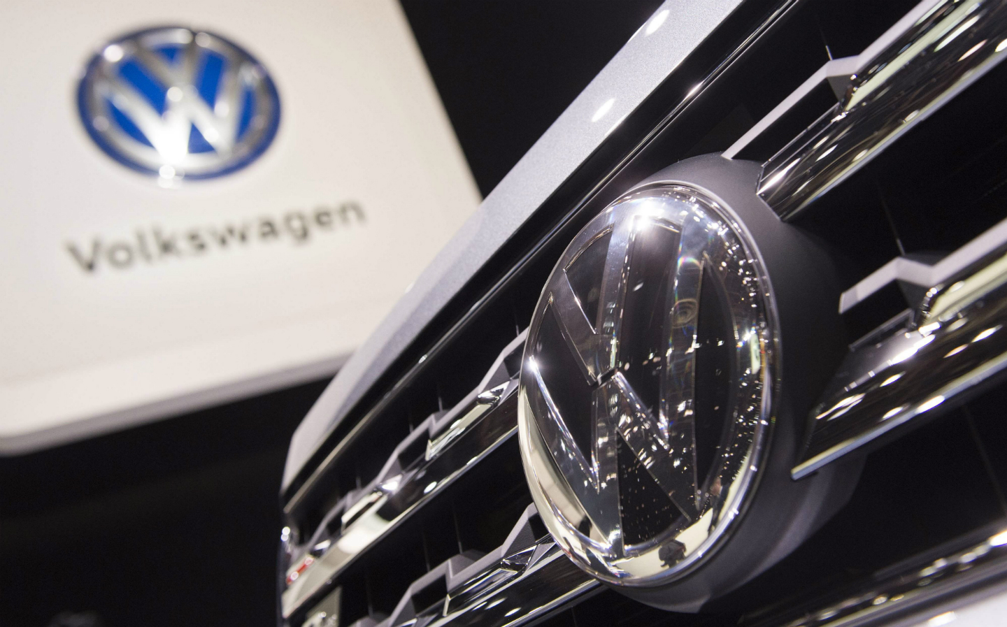 Volkswagen bosses ordered staff to carry on cheating, FBI alleges
