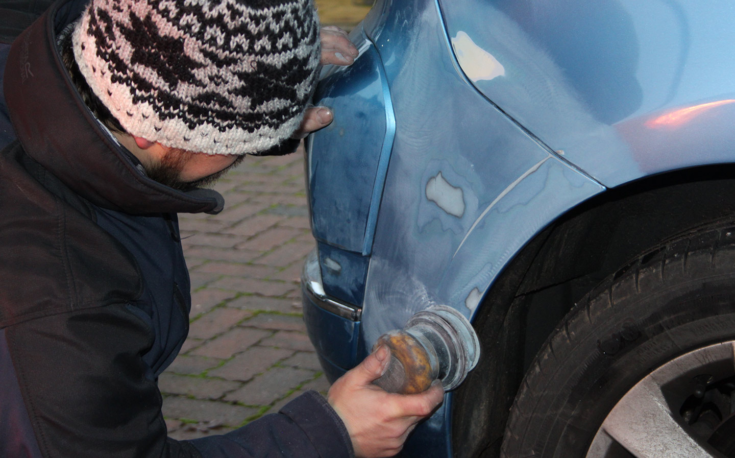 How to repair scratches and scuffs to car paintwork