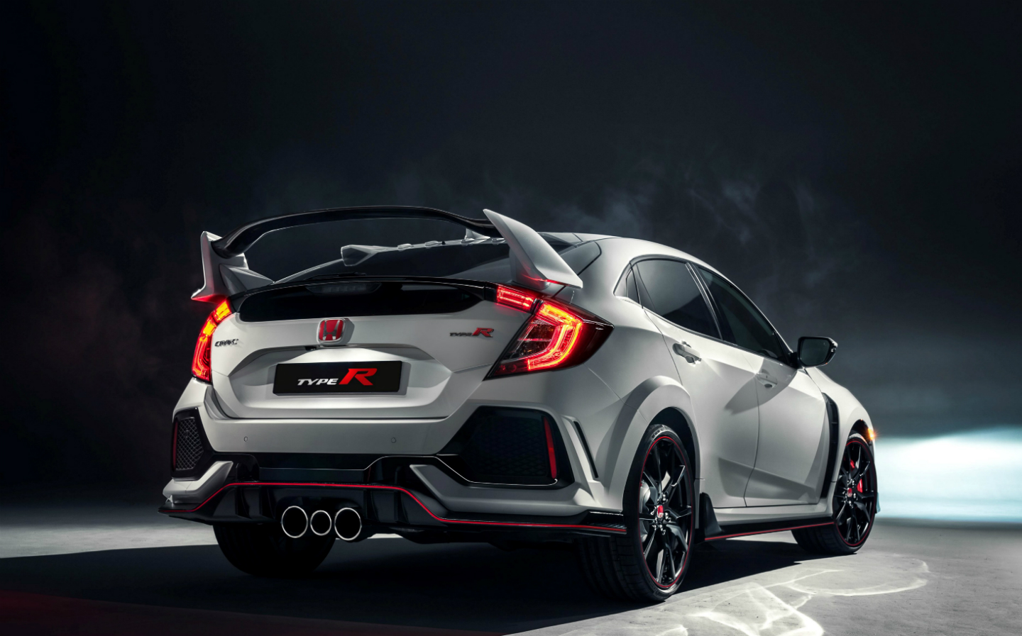 2017 Honda Civic Type-R: Japanese engineers tame its wild streak