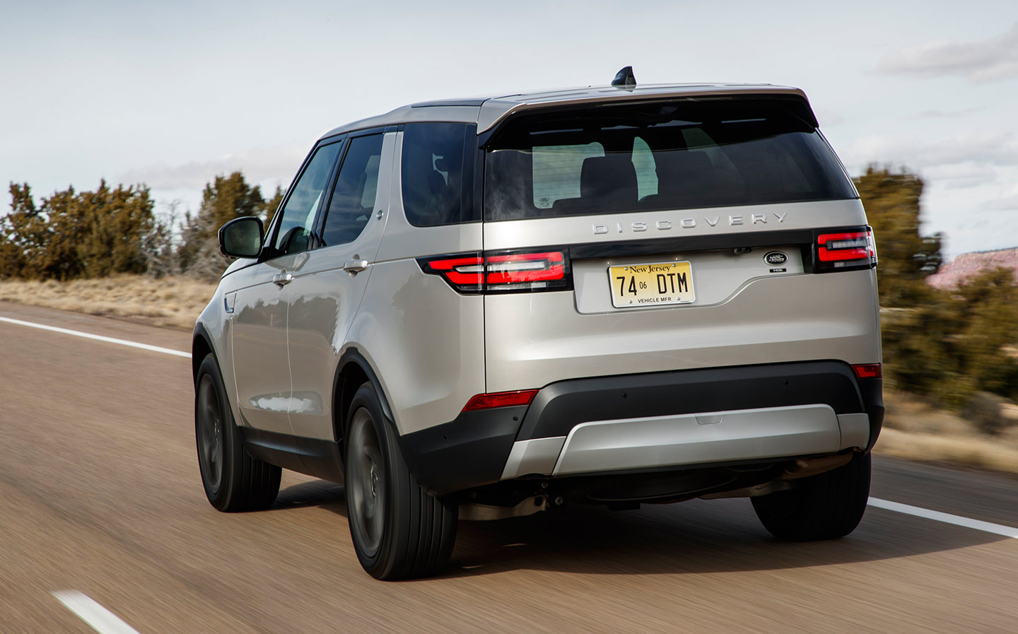 First Drive Review: 2017 Land Rover Discovery