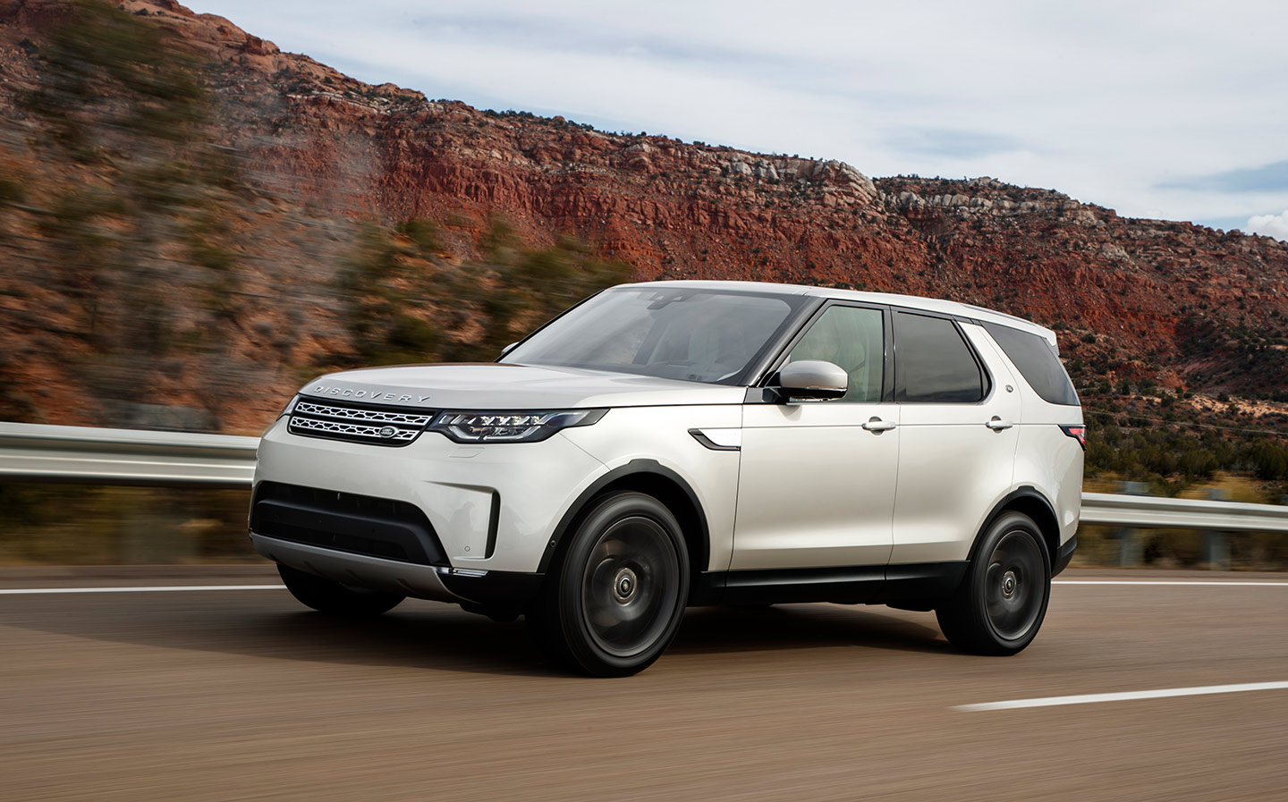 First Drive Review: 2017 Land Rover Discovery