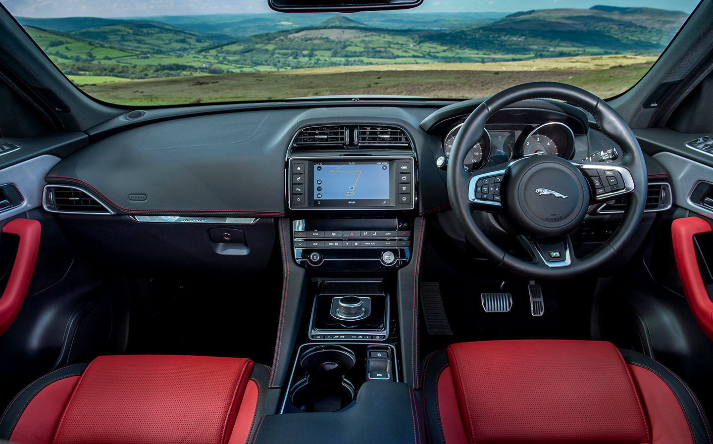 Jaguar f discount pace 2017