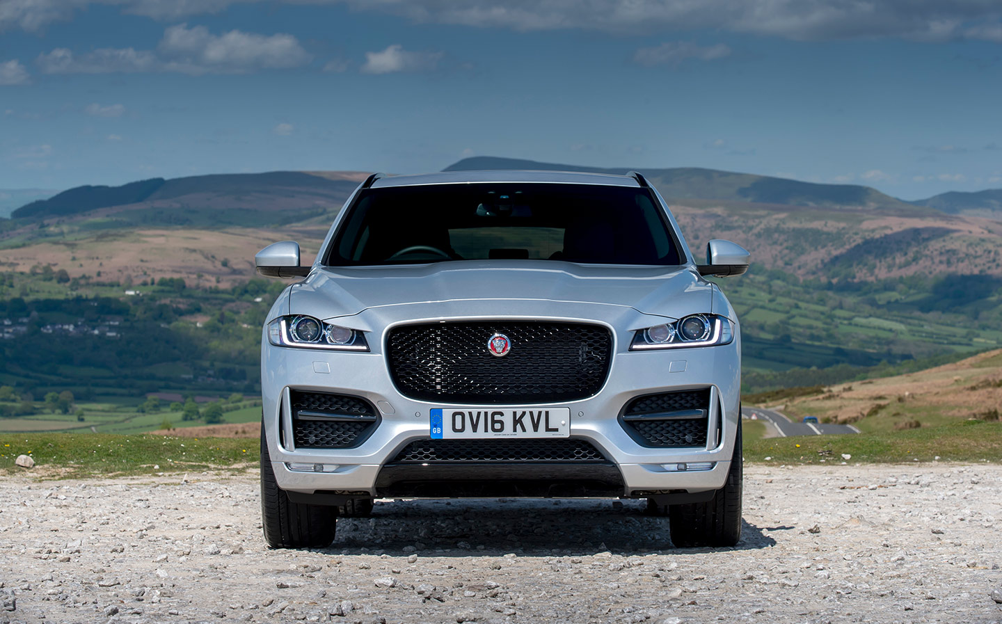 2017 Jaguar F-Pace R-Sport 2.0d AWD review