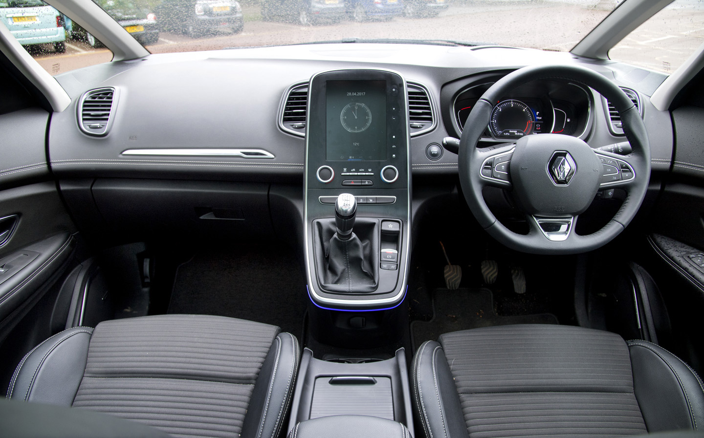 Renault: il motore di centinaia di automobili a rischio rottura Renault, Steerin