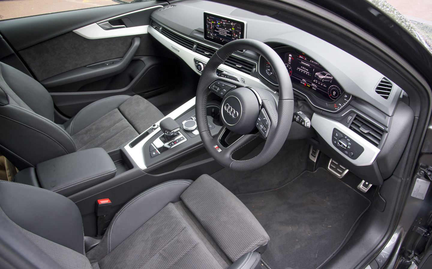 Audi A4 (B9 2019) 40 TDI Quattro Specifikationer, bränsleförbrukning