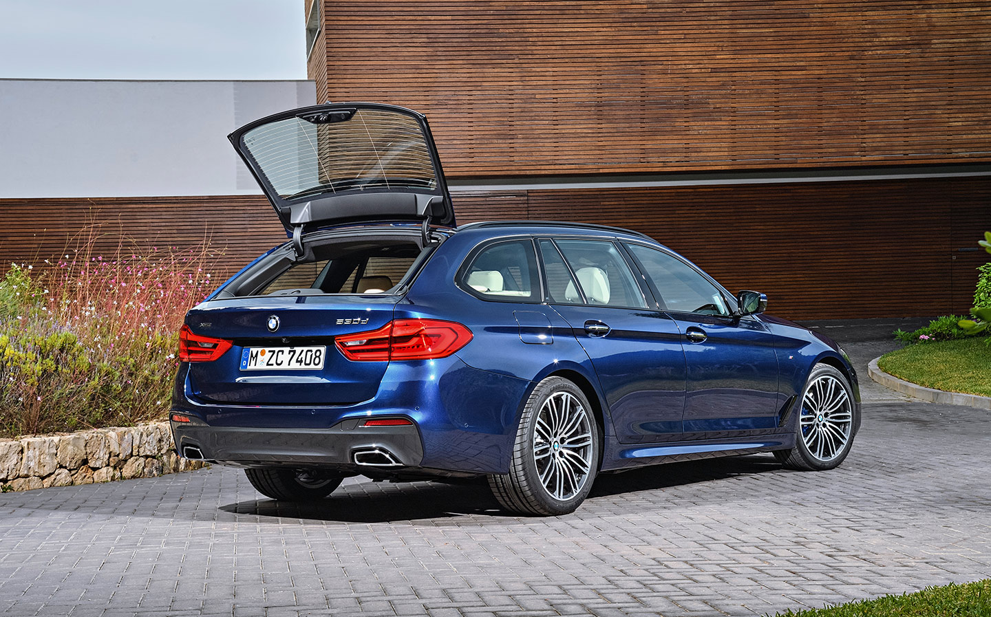 Bmw 520d xdrive touring m sport