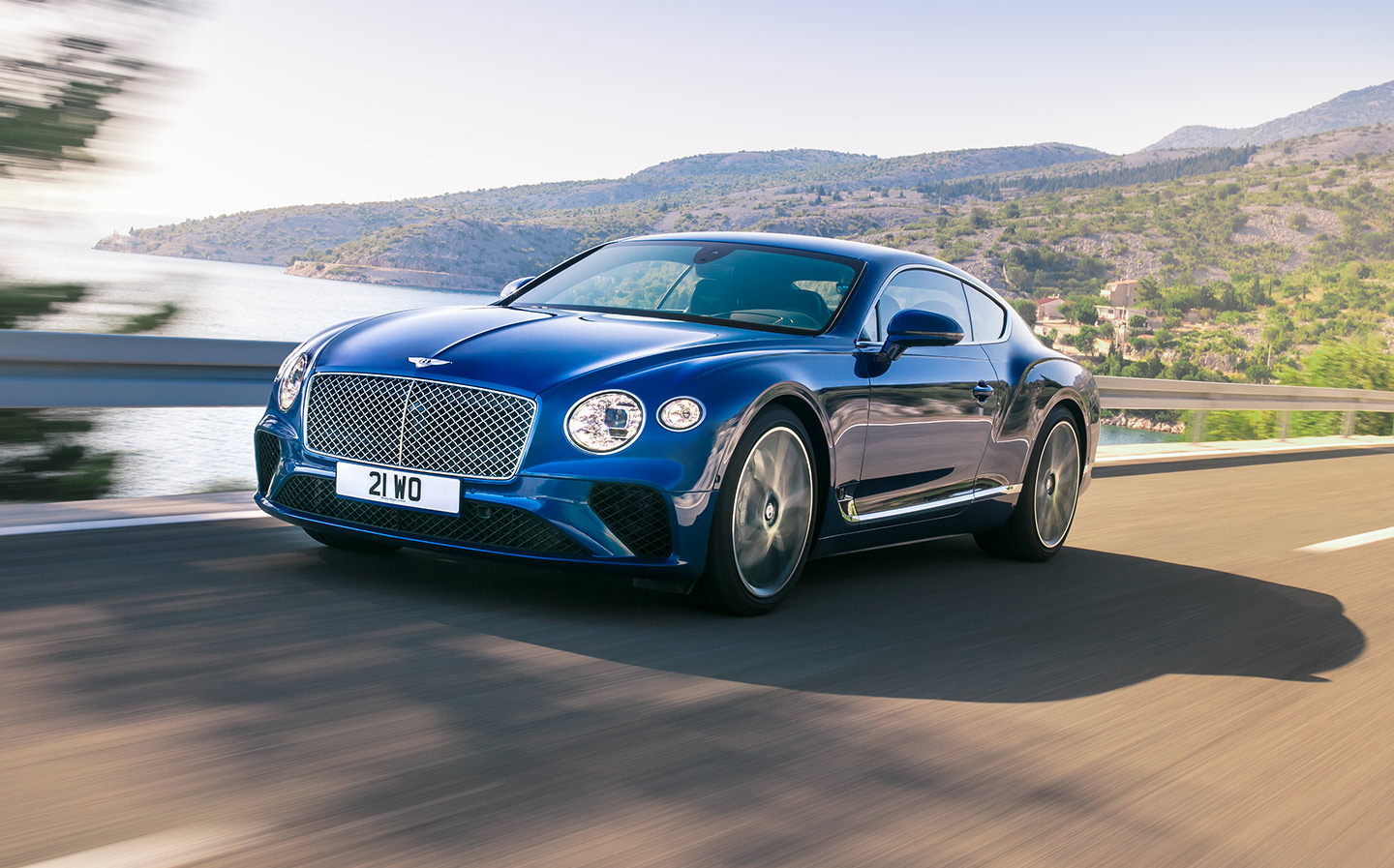 New 2018 Bentley Continental GT details, photos, exterior design