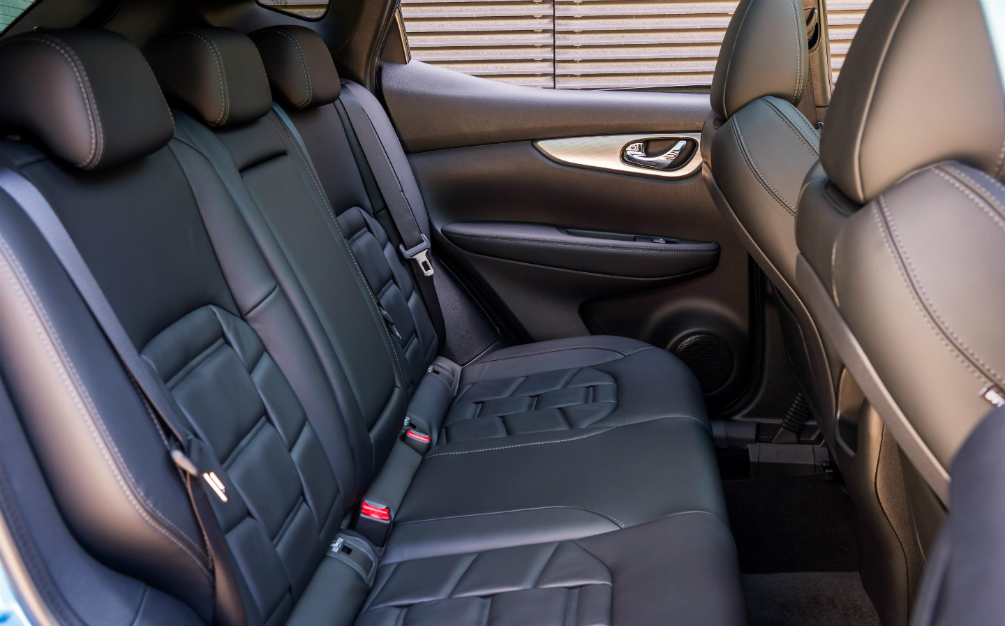 Nissan qashqai deals 2017 seat covers