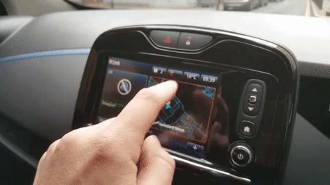 Renault Zoe touchscreen fault