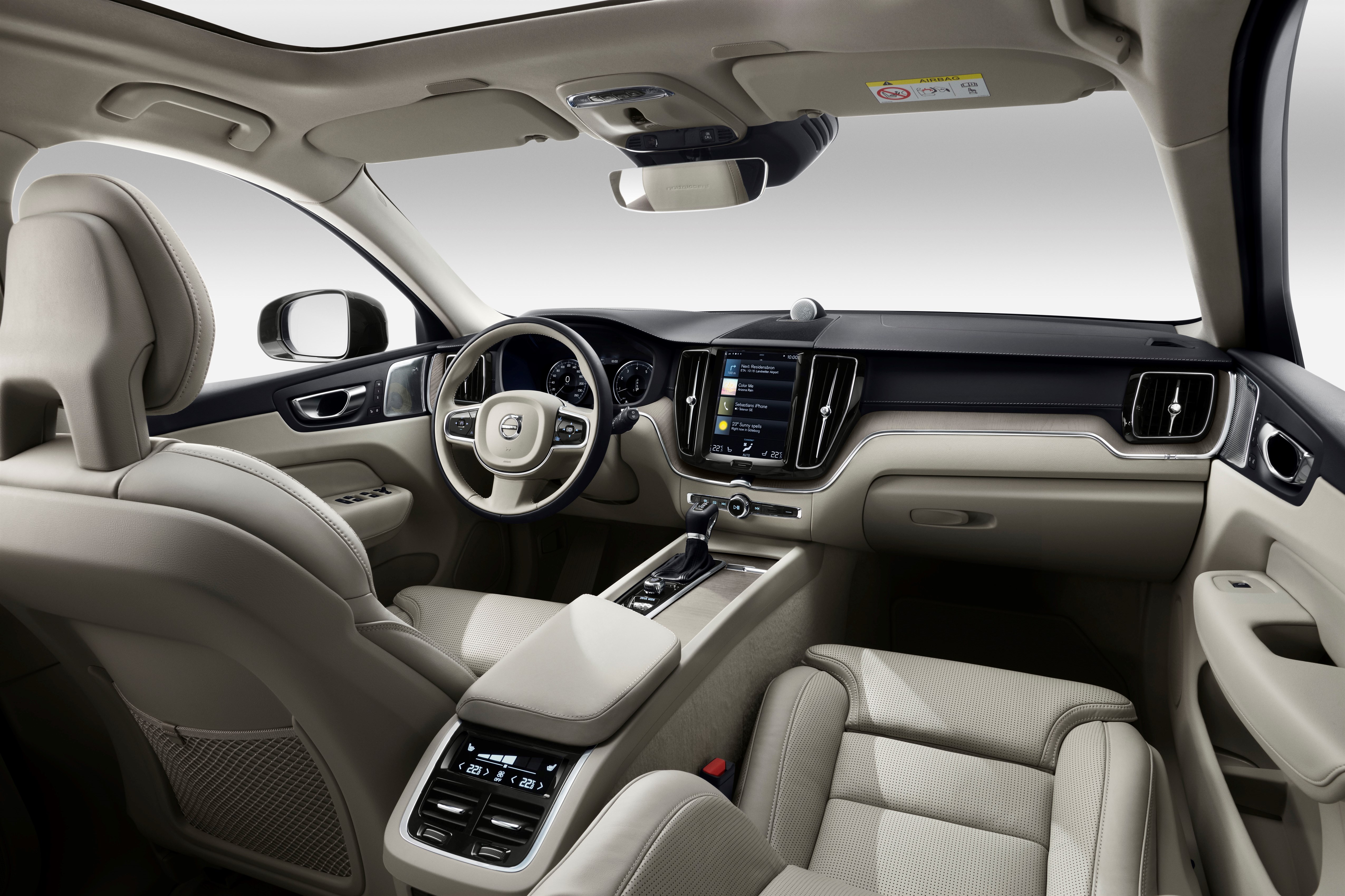 2017 Volvo XC60 interior
