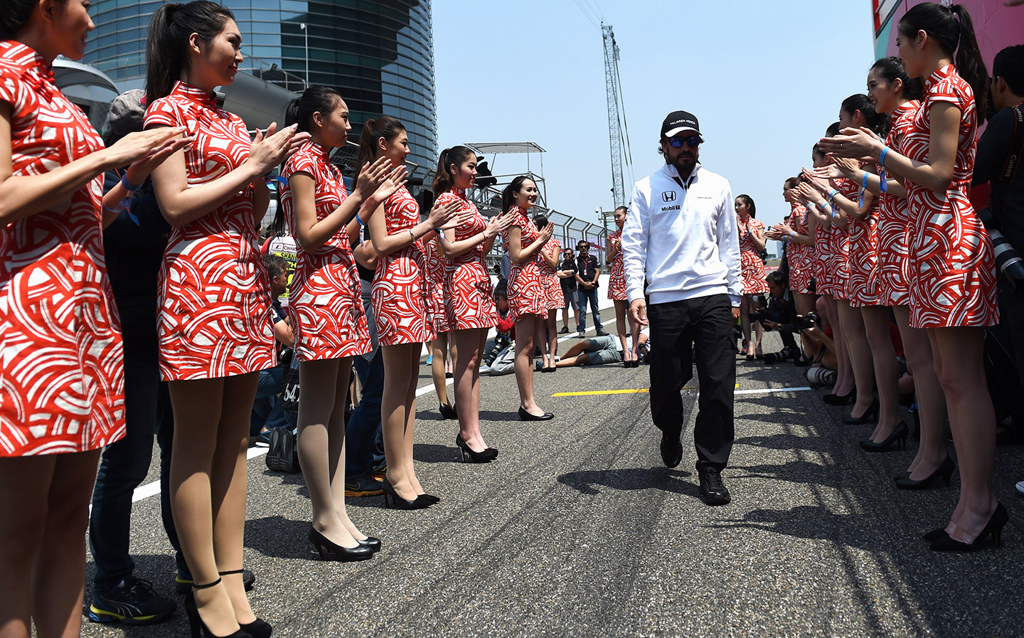Grid girls banned in F1