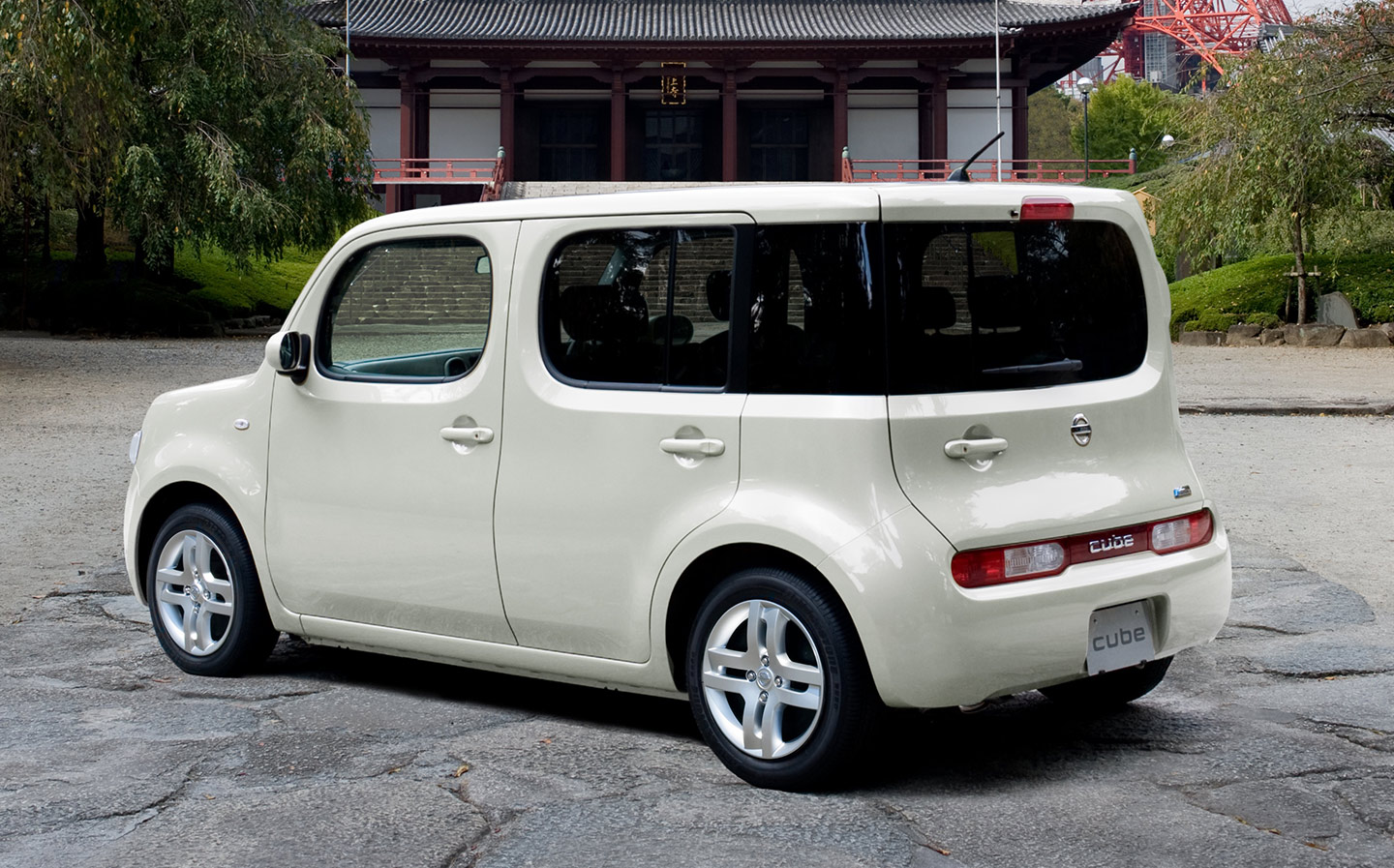 Nissan-Cube.jpg