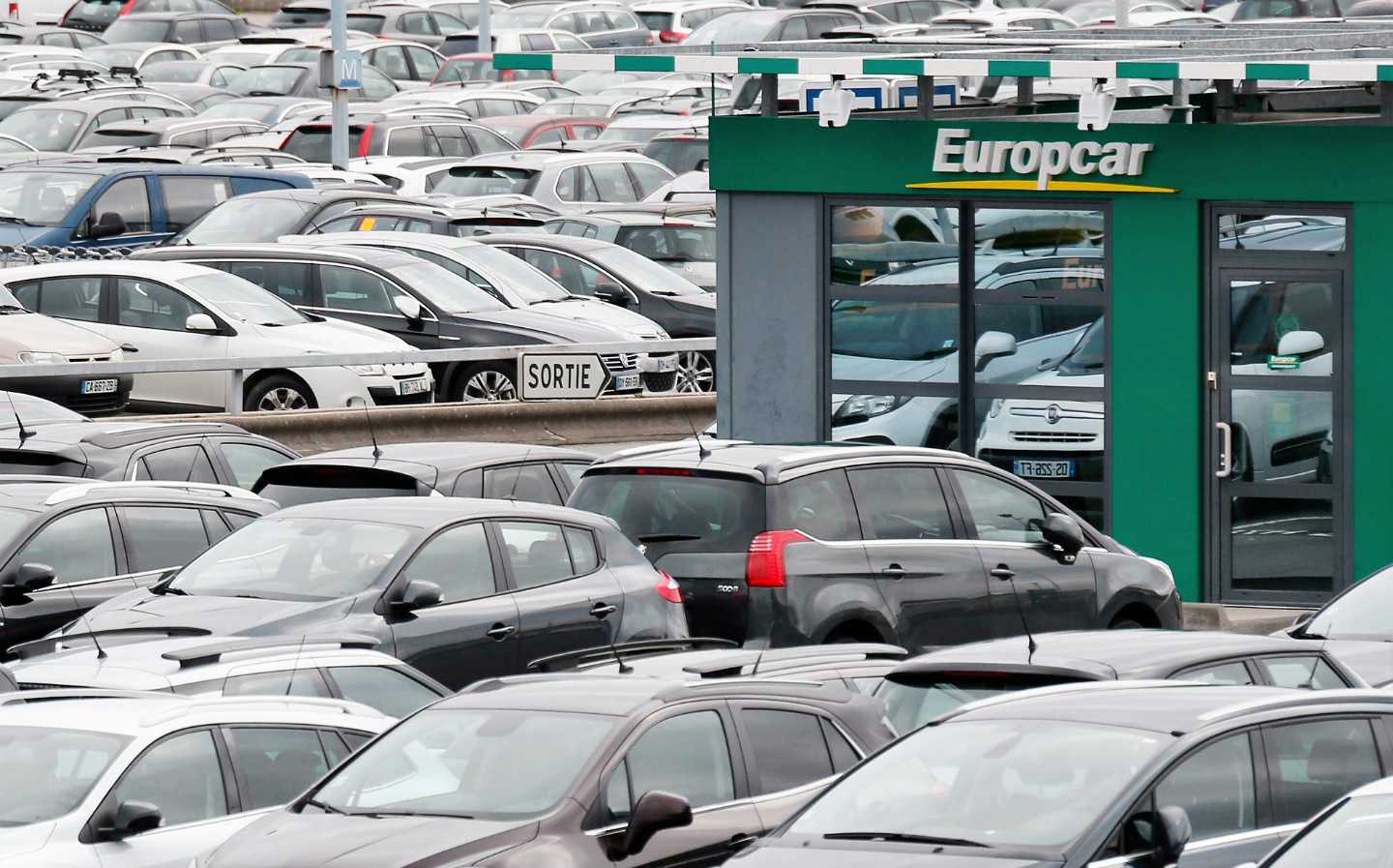Beware of ‘extortionate’ repair bills for holiday hire cars