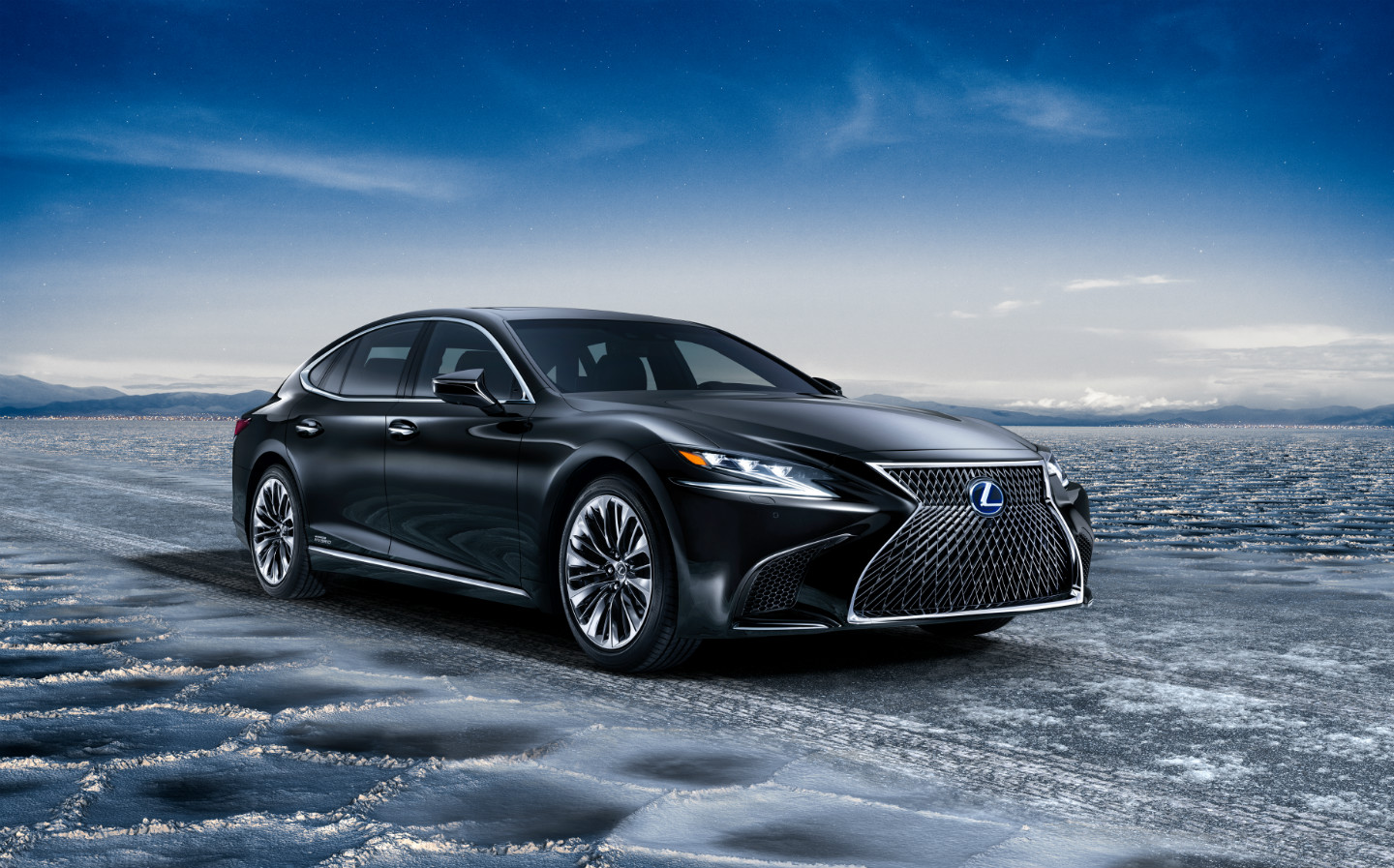 The best eco-friendly hybrid luxury and sports cars: 2018 Lexus LS500h