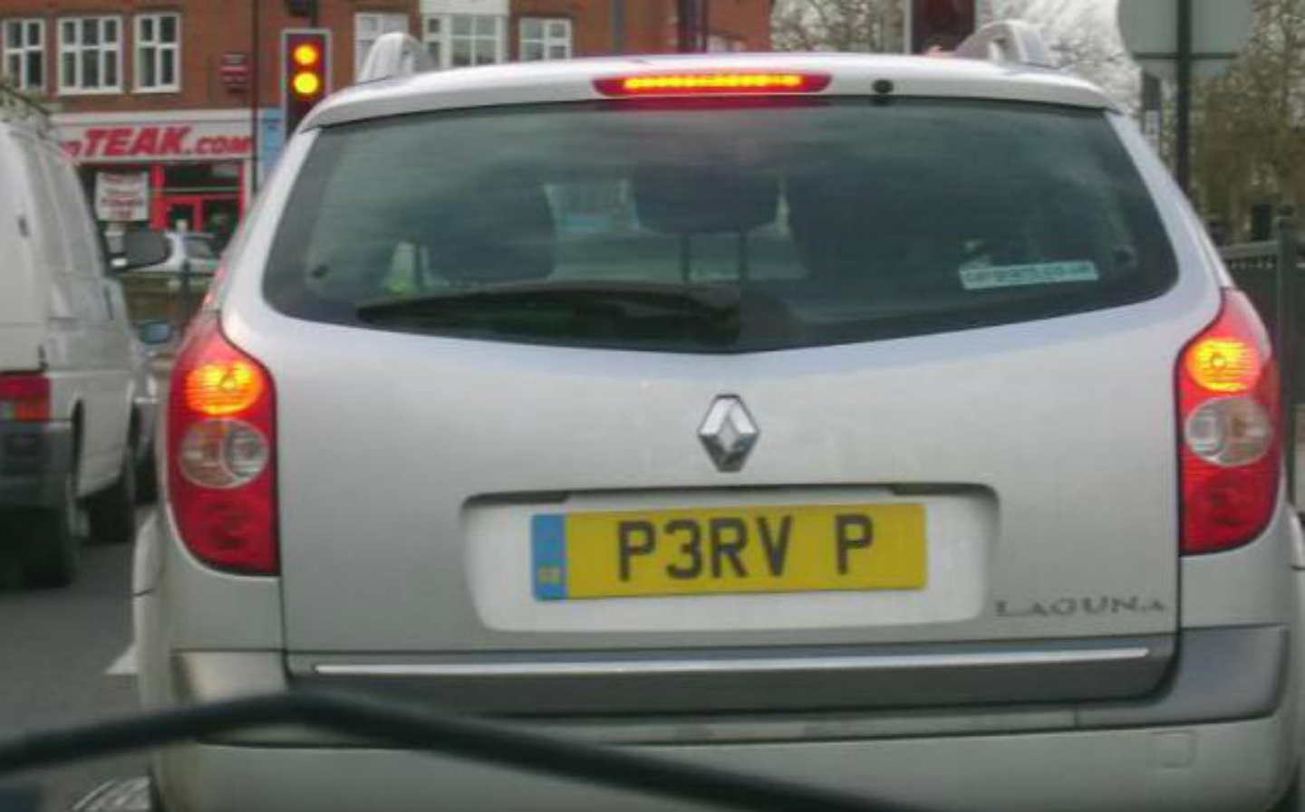 P3RV-P-rude-number-plate