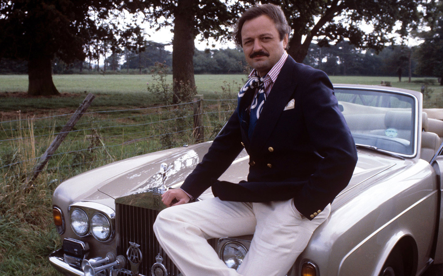 Calls of ageism as Porsche garage tells To The Manor Born star Peter Bowles: You’re too old for courtesy car
