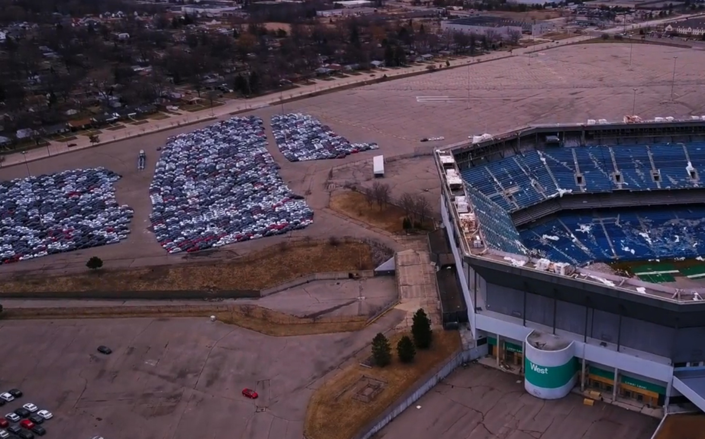 Volkswagen-dieselgate-car-graveyard-in-Detroit-2