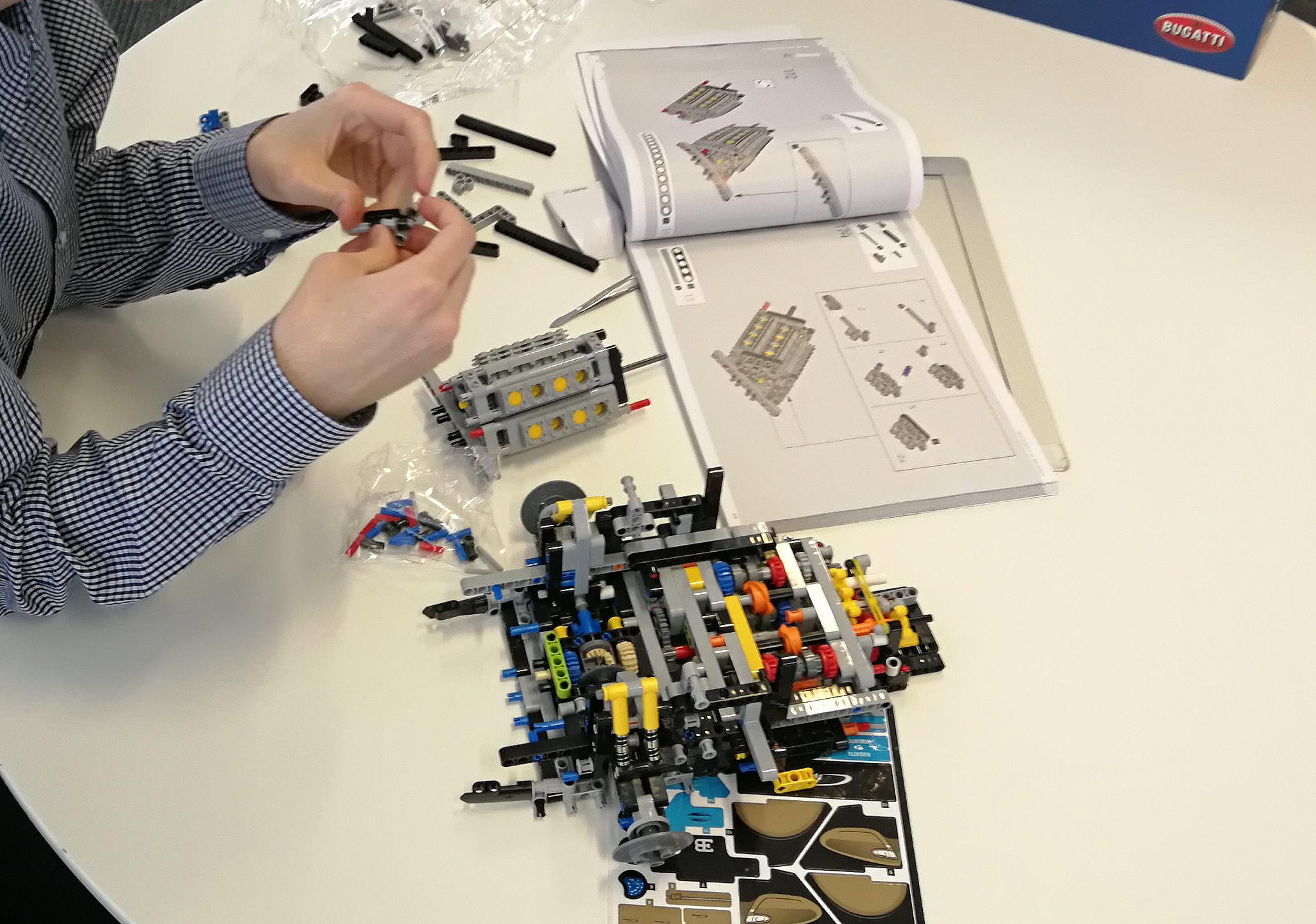 Lego technic bugatti chiron build