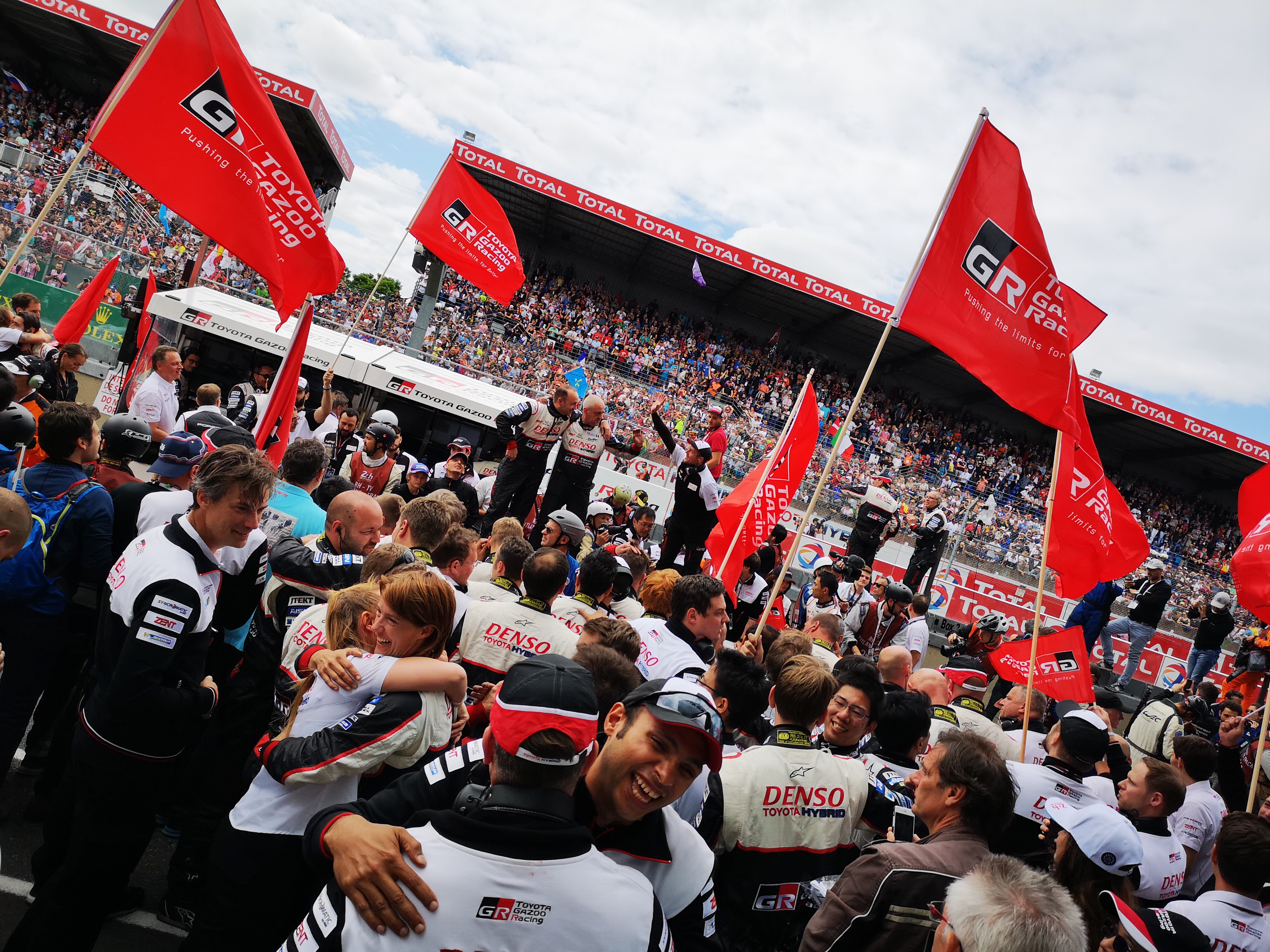 2018 Le Mans 24 Hours - post-race atmosphere in pitlane and podium