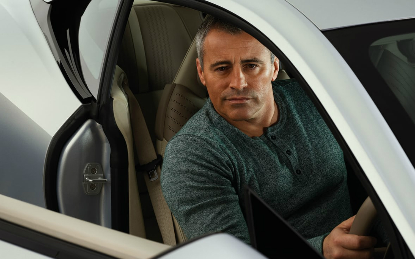 Matt Le Blanc to hang up his driving gloves and leave Top Gear