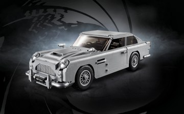 Incredible James Bond Aston Martin DB5 Lego set comes with machine guns, ejector seat