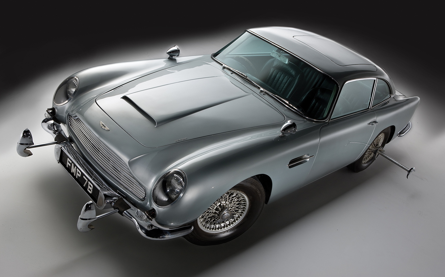 Aston Martin to build Goldfinger-spec DB5s — complete with "gadgets and armaments"