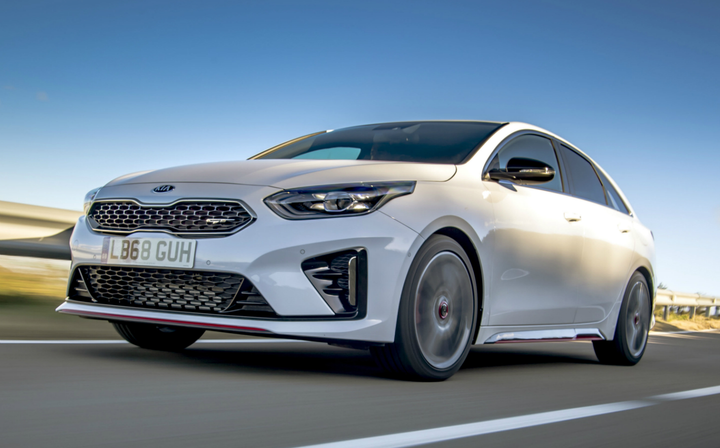 Kia ProCeed GT 2022  Kia, Kia ceed, Kia ceed gt