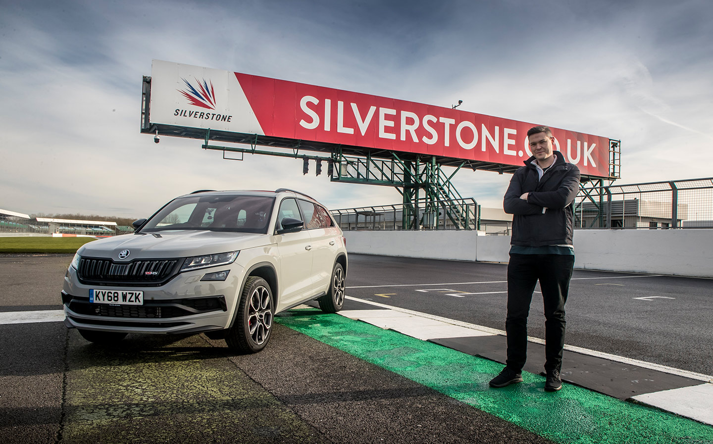 2019 Skoda Kodiaq vRS: Silverstone challenge on track and ice driving ultimate test (video) with Will Dron for Driving.co.uk