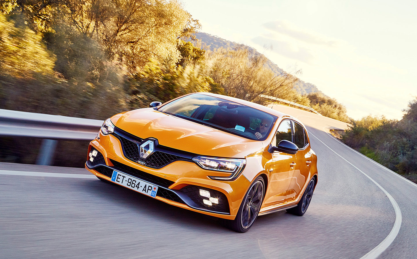 Renault Megane RS Trophy Breaks Cover With More Power And Torque