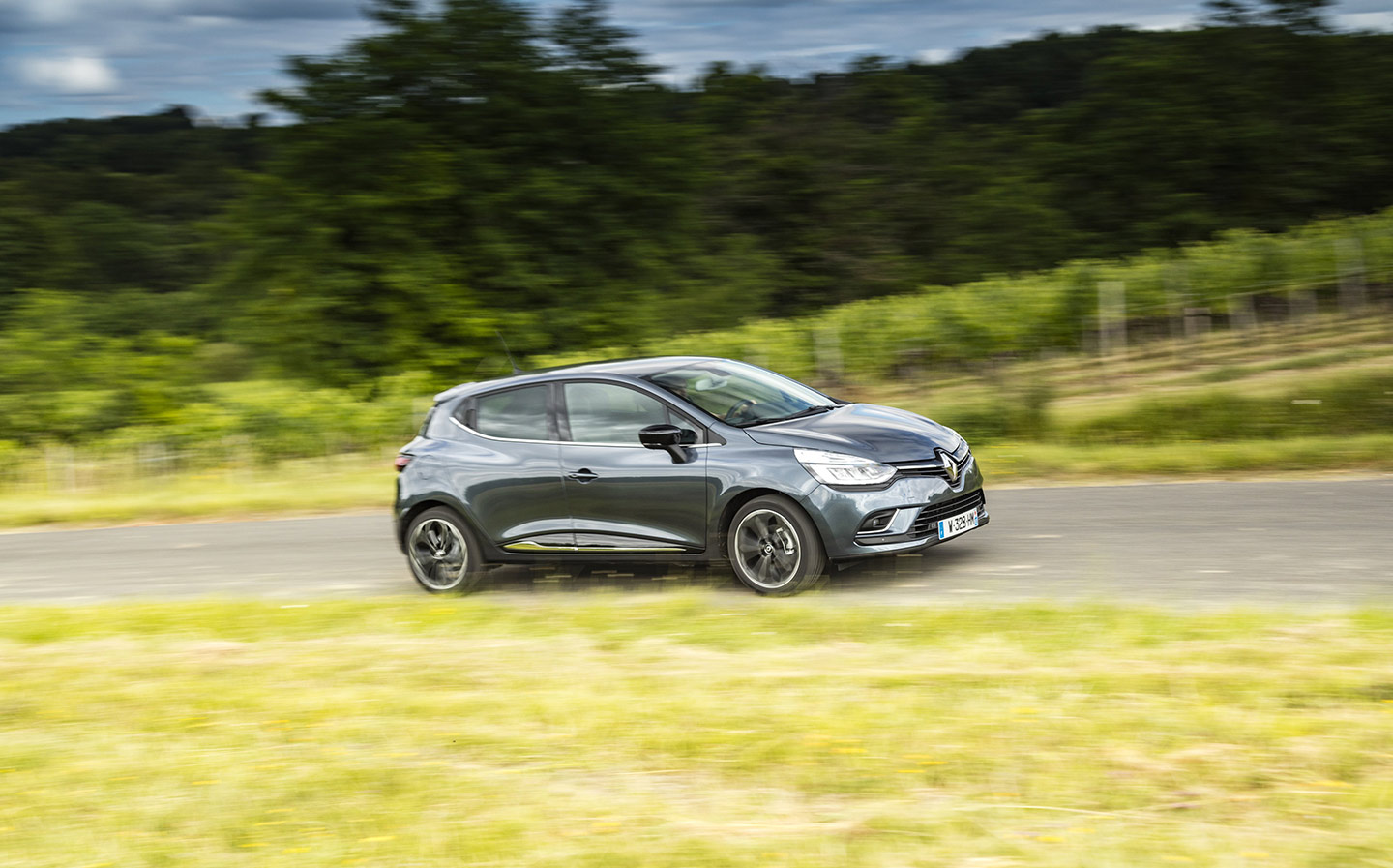 Road Test Review: Renault Clio Iconic