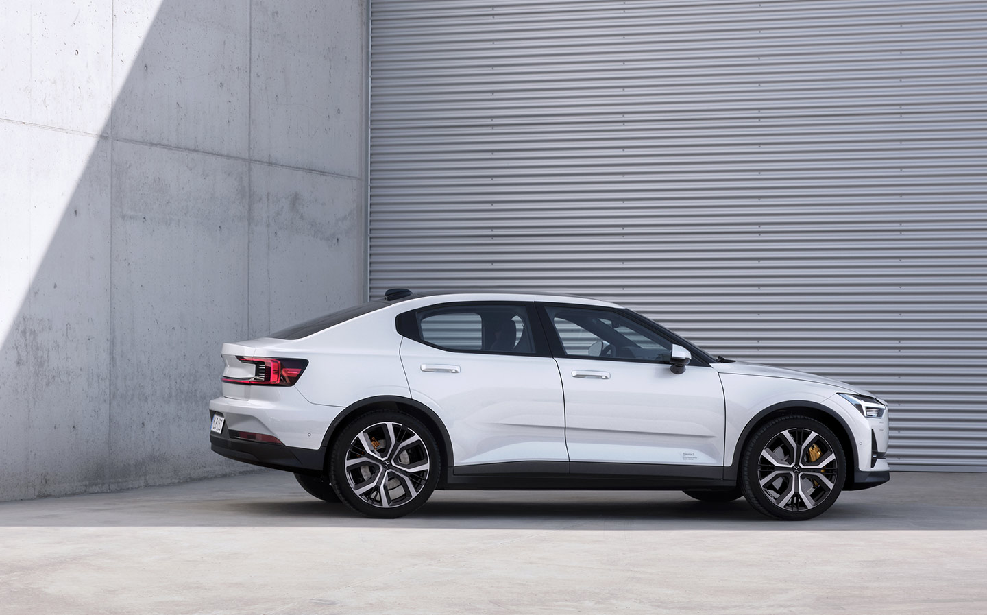 Five electric car alternatives to the Tesla Model 3