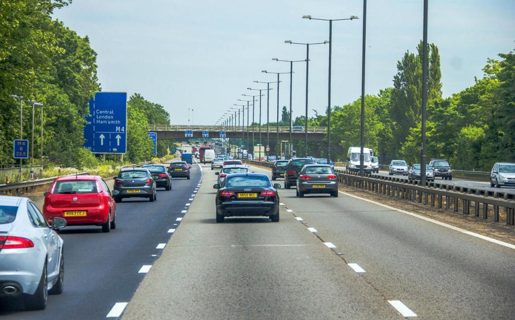 Smart motorway' roadworks speed limit being bumped up to 60mph