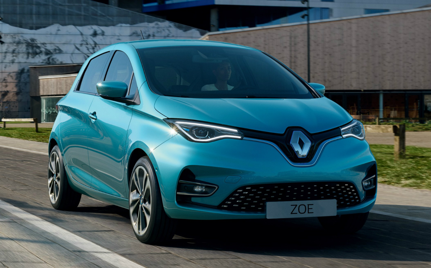 2020 Renault Zoe revealed with bigger battery, more tech