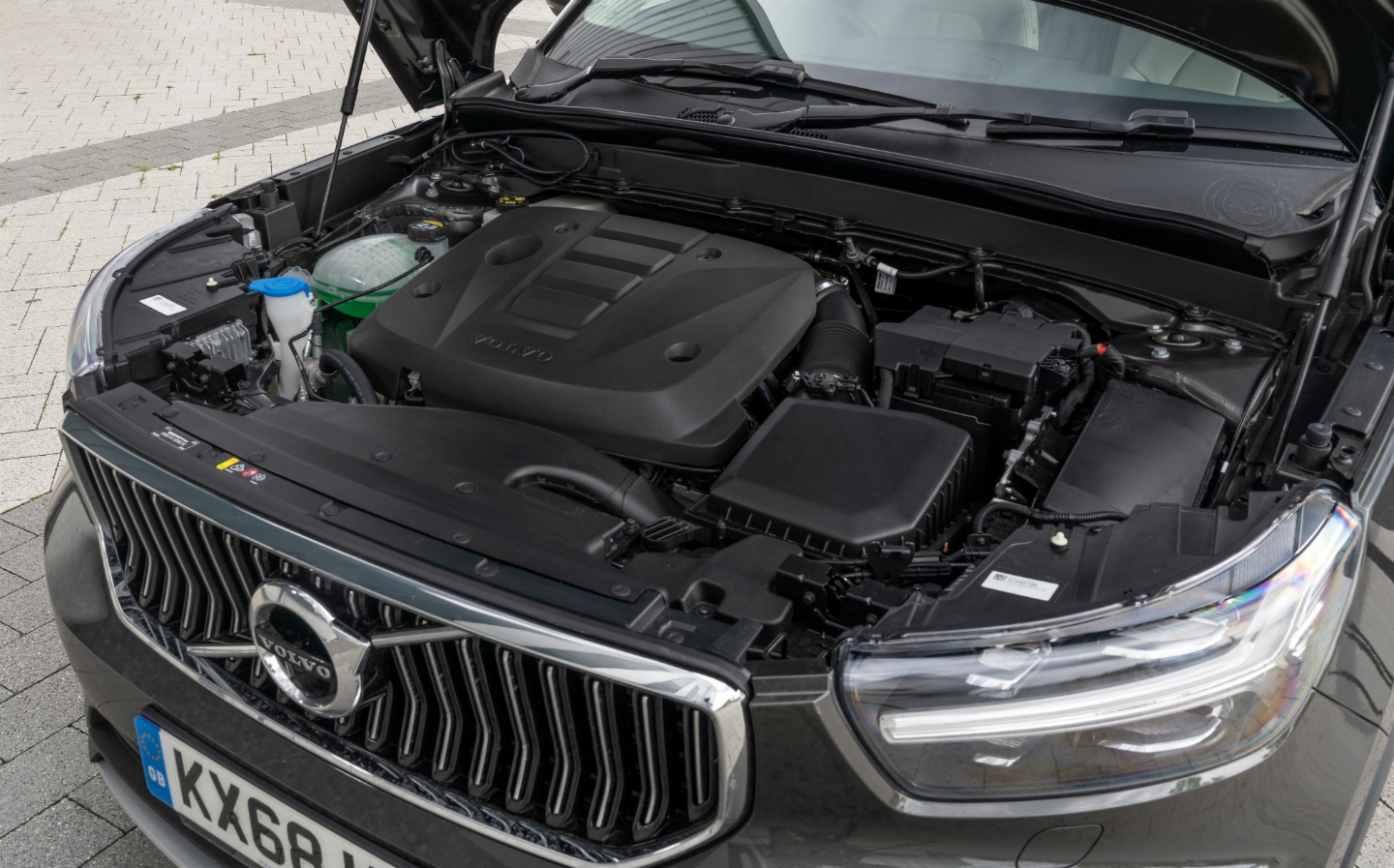 2018 Volvo XC40 D3 Inscription Engine Detail