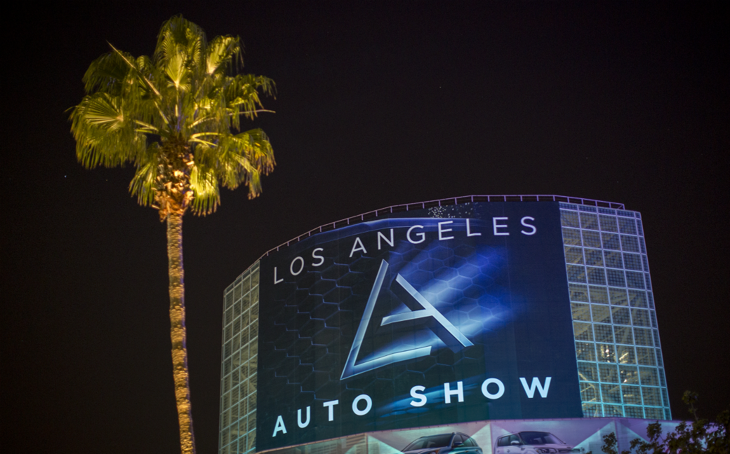 2016 Los Angeles Auto Show banner