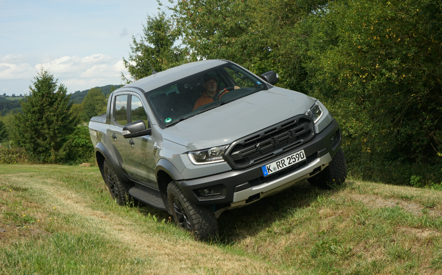 bundt overbelastning Mockingbird Jeremy Clarkson: The Ford Ranger Raptor is for townies, but I'm sold on  pick-ups