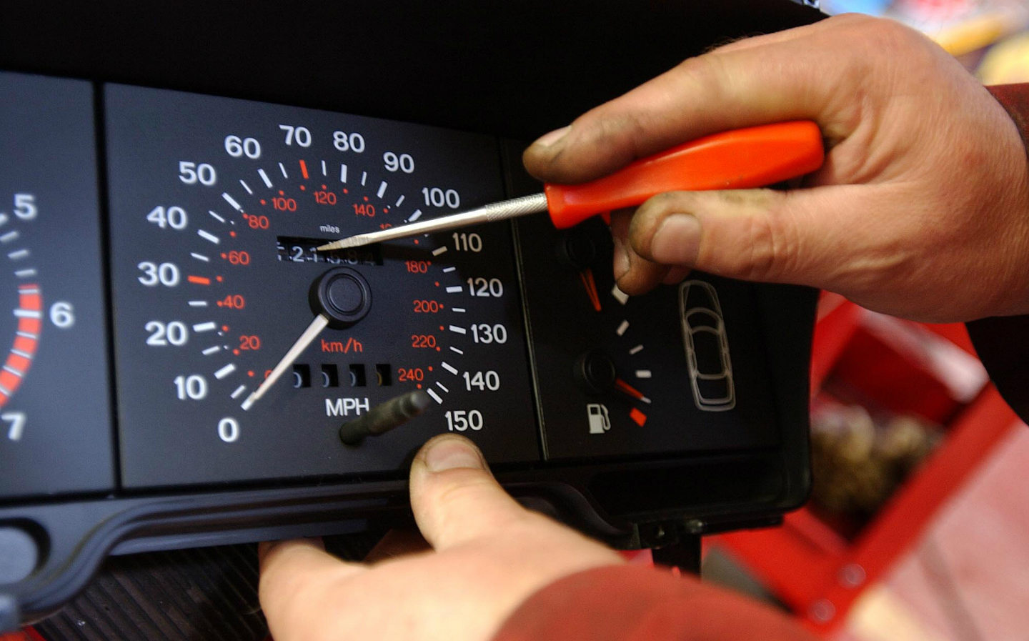 2.5m cars with clocked mileages could be on UK roads, study suggests
