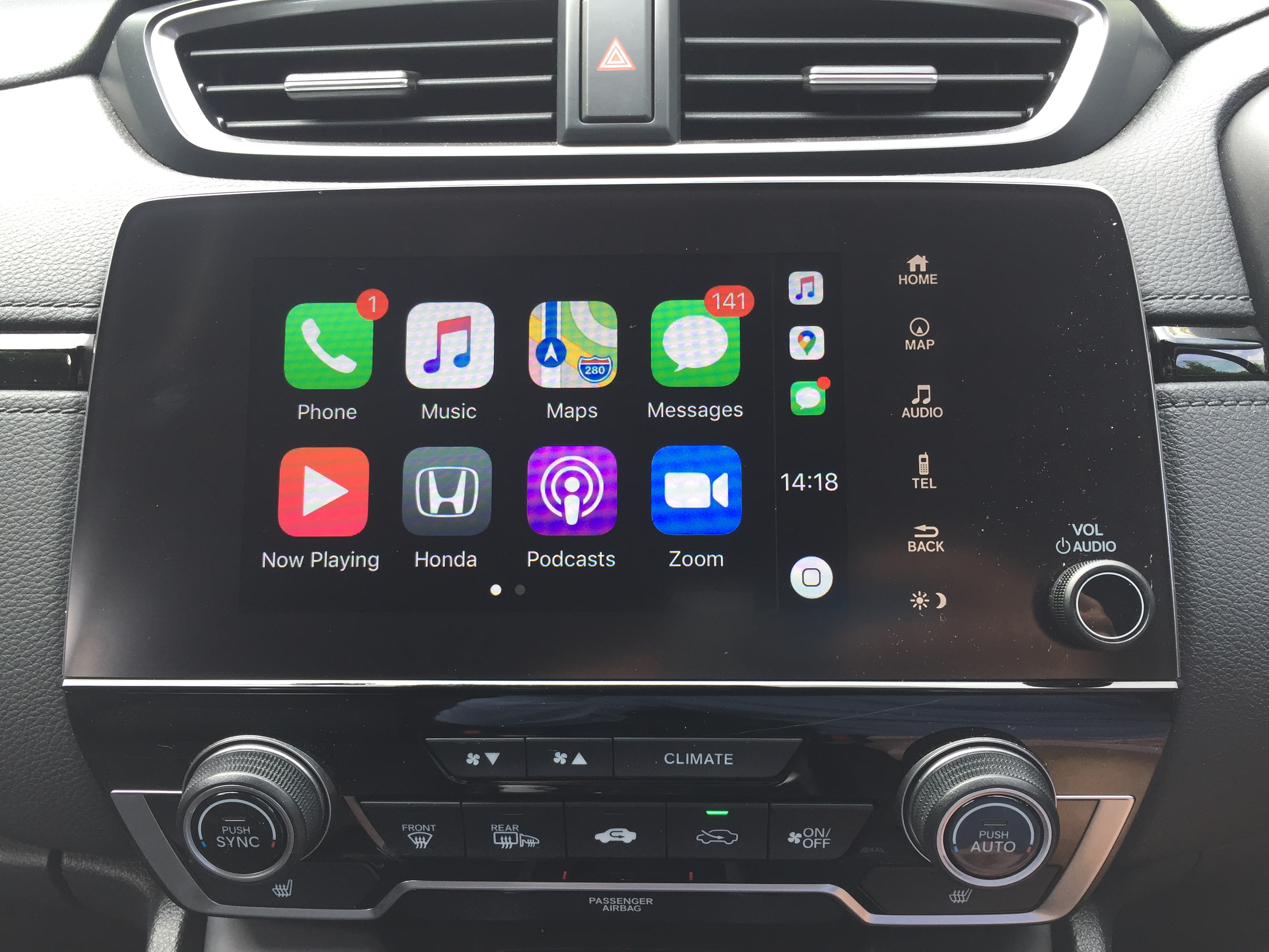 Honda CR-V Hybrid infotainment system review - Apple Carplay