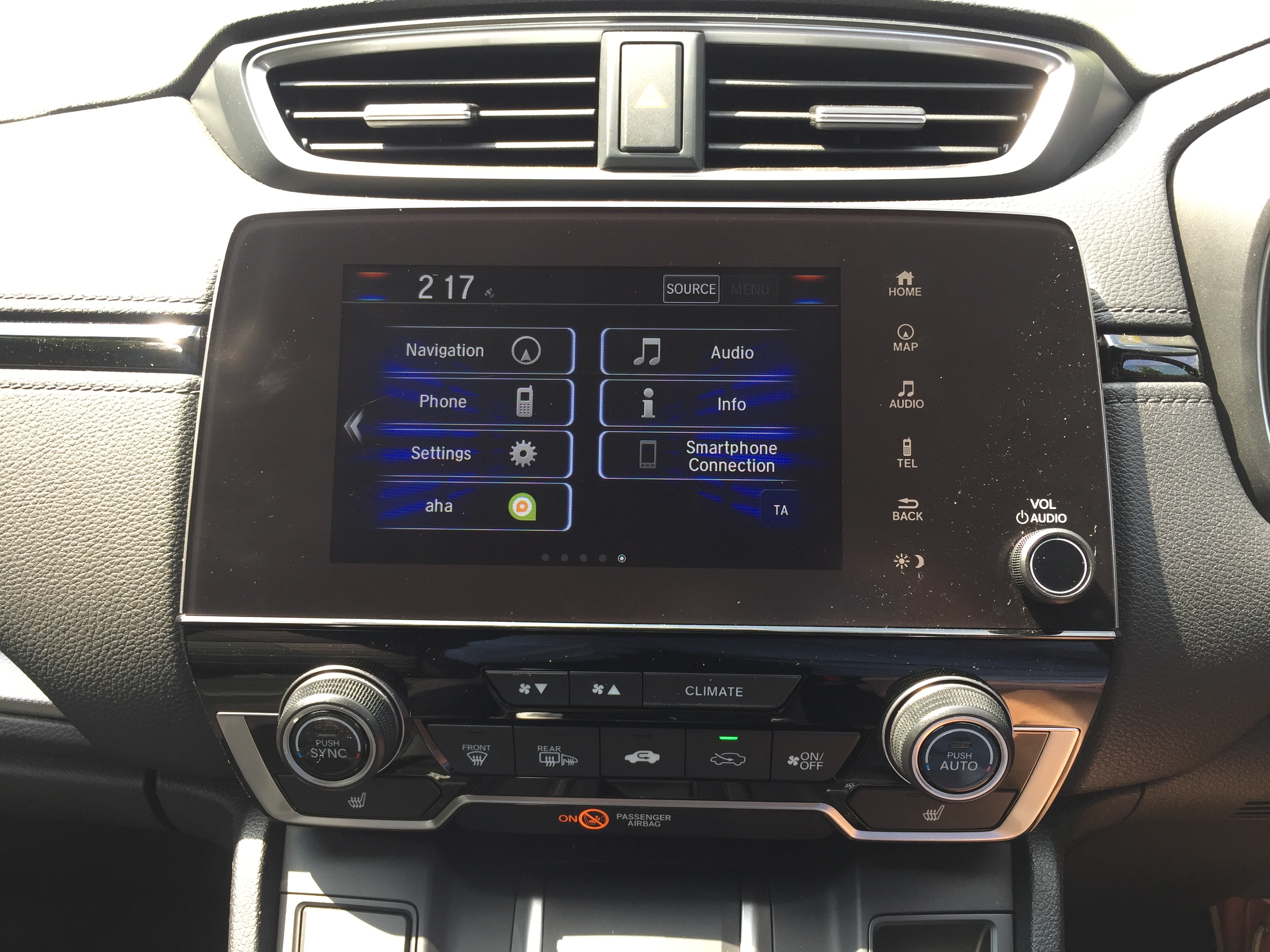 Honda CR-V Hybrid infotainment system review