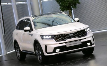 Kia reveals new version of Sorento SUV