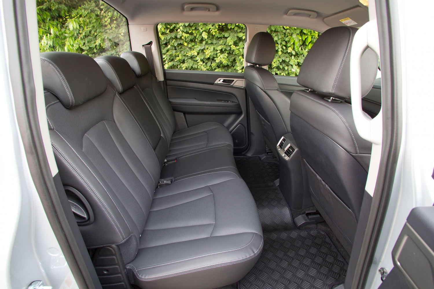 Ssangyong Musso rear seats