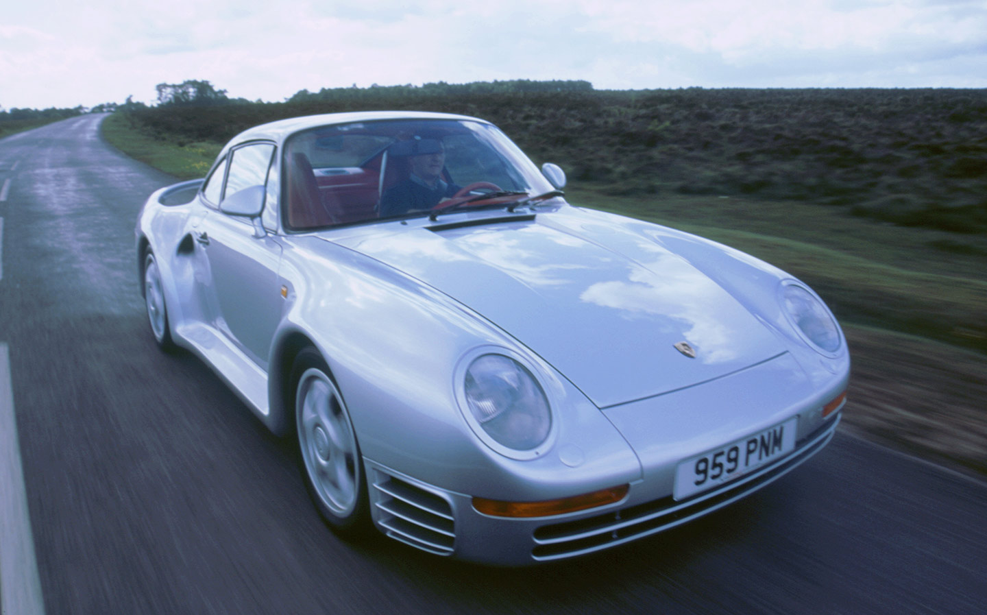 Top 5 trendsetting cars - 1988 Porsche 959